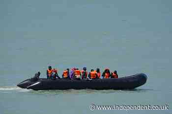 Record 128 migrants make perilous journey to UK in small boat