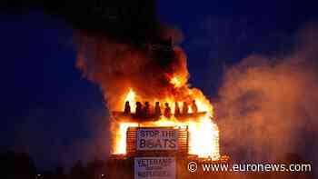 Mosque replica and anti-immigration signs appear on Northern Ireland bonfire