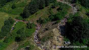 Thousands embark on Bosnia peace march to remember Srebrenica victims