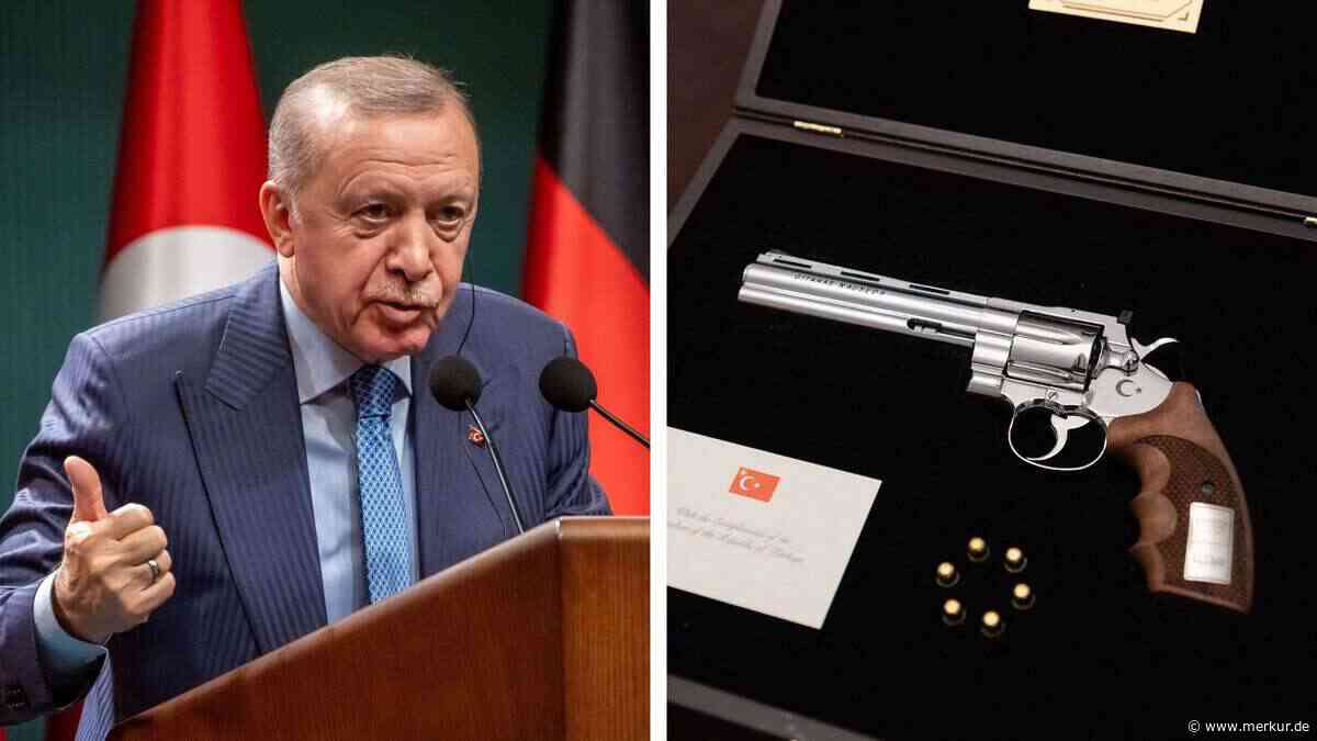 „Es ist einfach ein Geschenk“: Analyst bremst Revolver-Debatte nach NATO-Gipfel