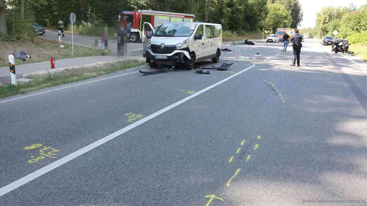 20-jähriger Motorradfahrer stirbt auf B20 in Oberbayern: Fotos von der Unfallstelle