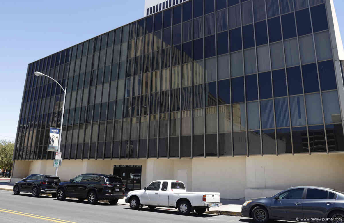 Contamination claims made against county before public defenders evacuated