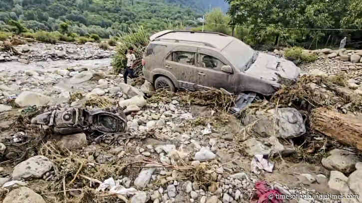 Jammu and Kashmir: Pahalgam cloudburst damages hotels, huts, washes away road; tourists moved to safety