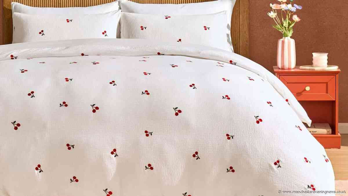 Dusk's prettiest £50 summer muslin bedding reduced to £35 'feels luxury to sleep under'