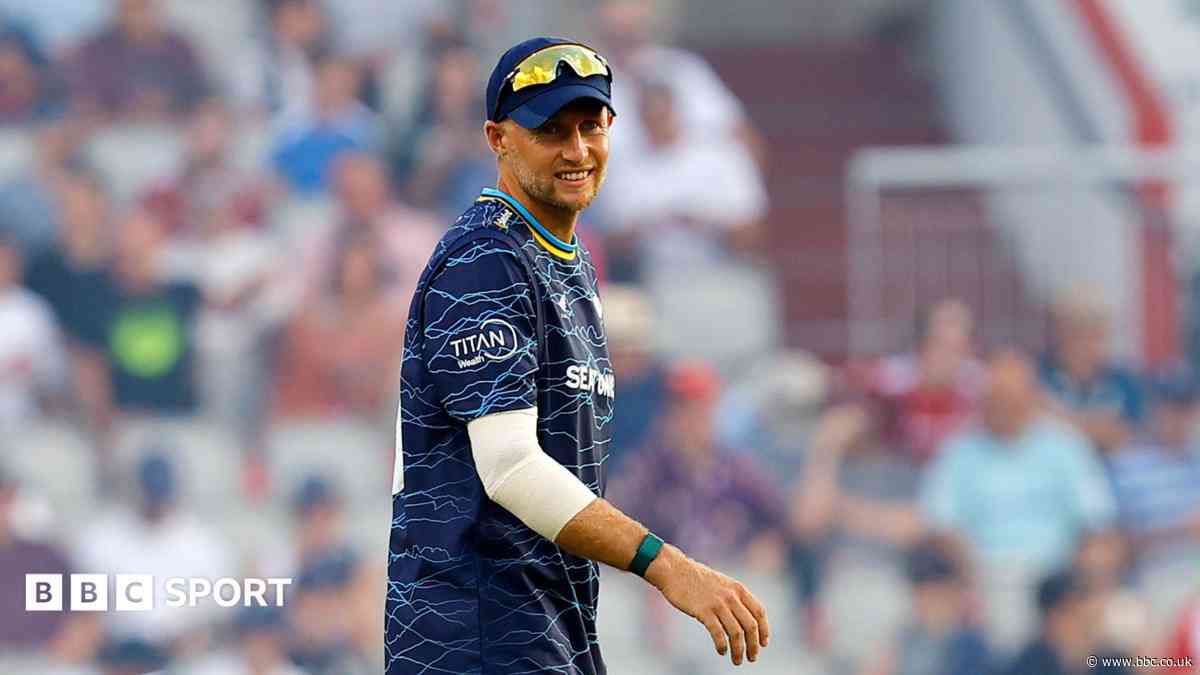 Lancs win to keep T20 quarter-final hopes alive - round-up