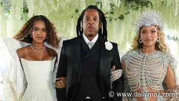 Beyonce and daughter Blue Ivy make surprise appearance at Jay-Z concert
