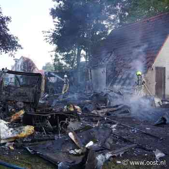 112 nieuws: Woning zwaar beschadigd na felle brand in Hasselt | Motorrijder gewond in Enschede