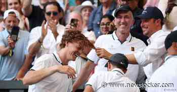 Jannik Sinner prolongeert titel op Wimbledon en toont meer emoties dan normaal