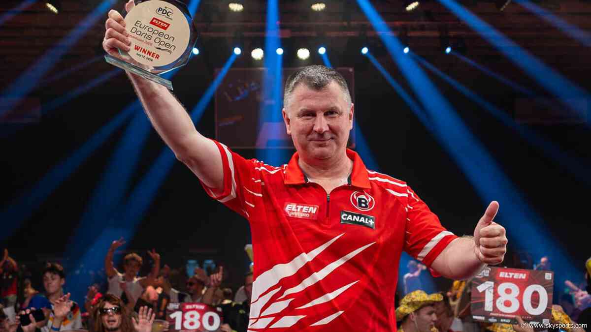 Ratajski beats Wattimena to lift European Darts Open title