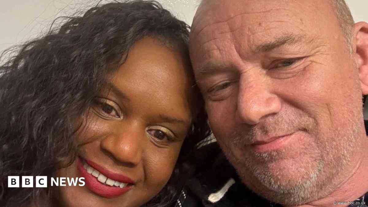 Couple who met during dialysis call for better care