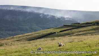 'Major incident' declared as wildfires rages in Peak District beauty spot