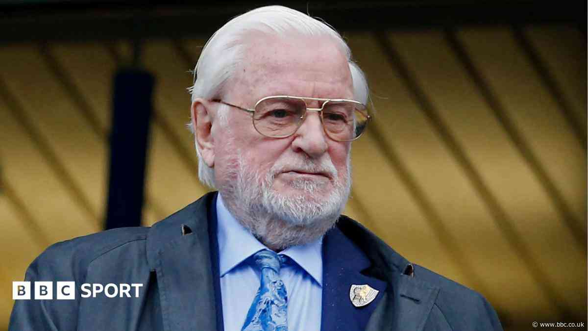 Former Chelsea and Leeds owner Bates dies aged 94