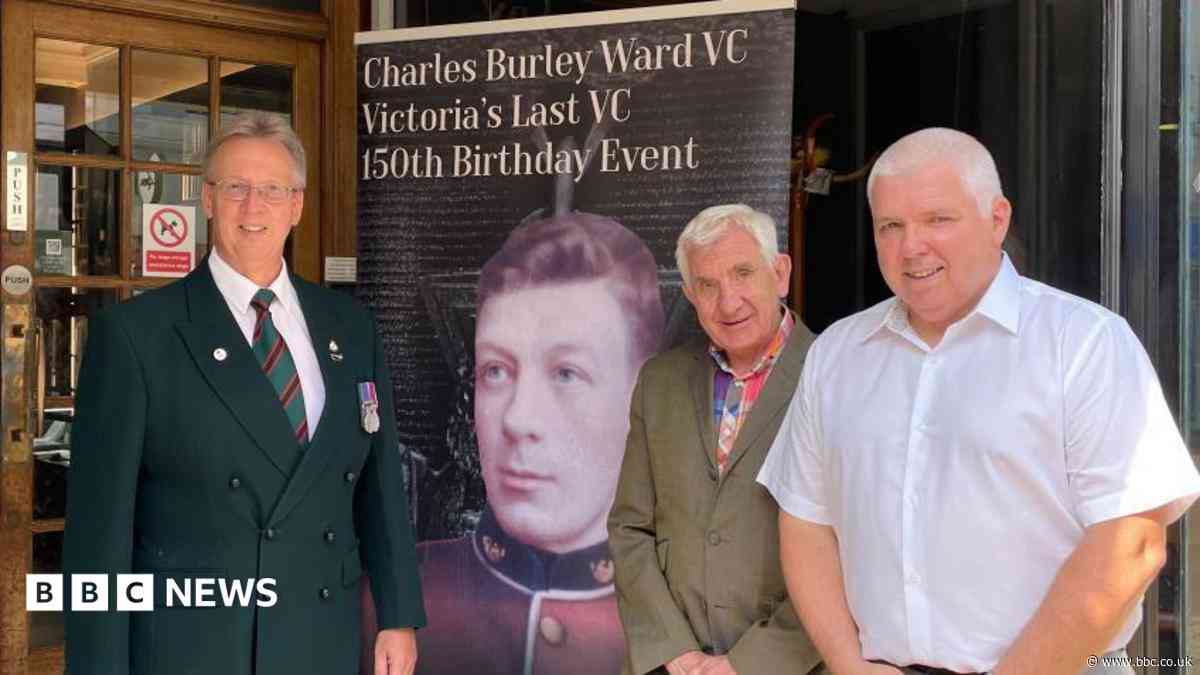 Last soldier awarded Victoria Cross by Queen Victoria honoured