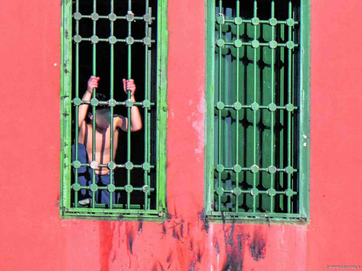 "Emergenza carceri intollerabile". E oggi Delpini entra al Beccaria