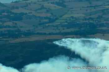 Conwy Wildfire Blankets Town in Smoke as Residents Warned Over Breathing Problems