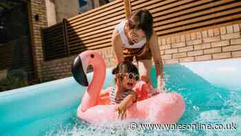 'Life-saver' £15 paddling pool is like a 'tropical paradise' in the heatwave