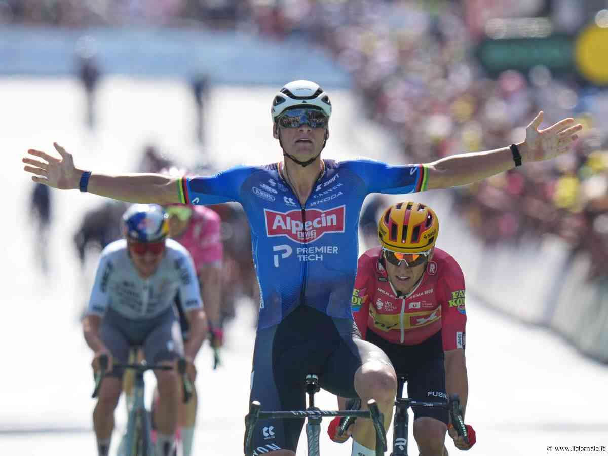 Van der Poel, prova di forza: fuga e volata vincente