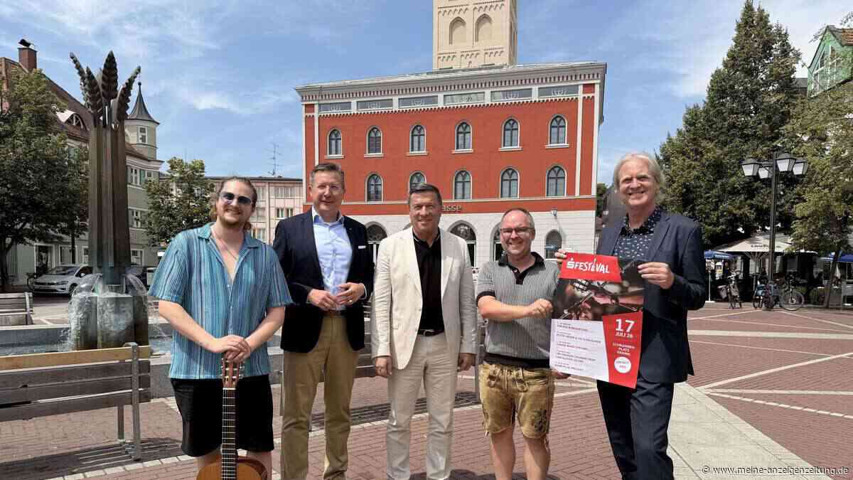 Sparkassen-Festival: Boogie-Woogie-Duo lässt auf dem Schrannenplatz die Finger fliegen