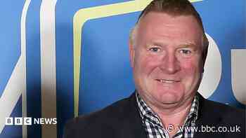 Tributes paid as veteran sports journalist Jim Gracey dies