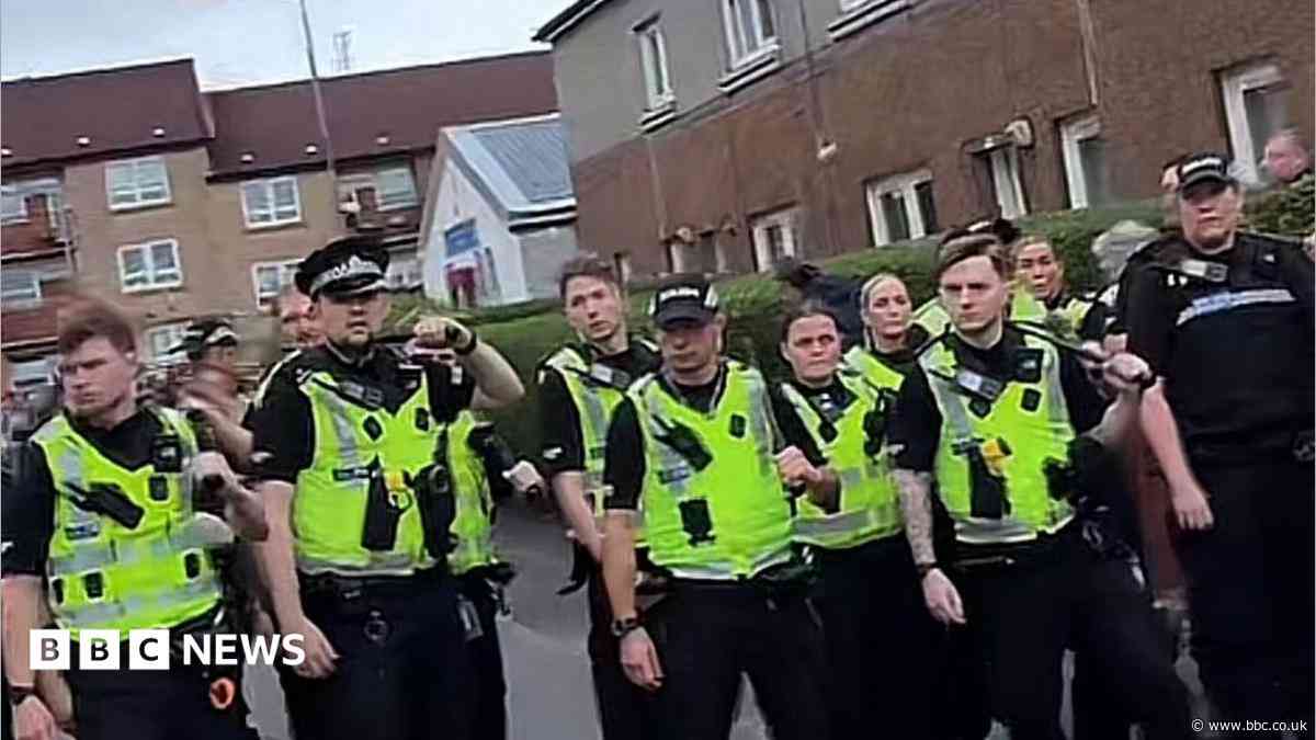 Glasgow protesters 'wrong to turn up at someone's door', says Reform MSP