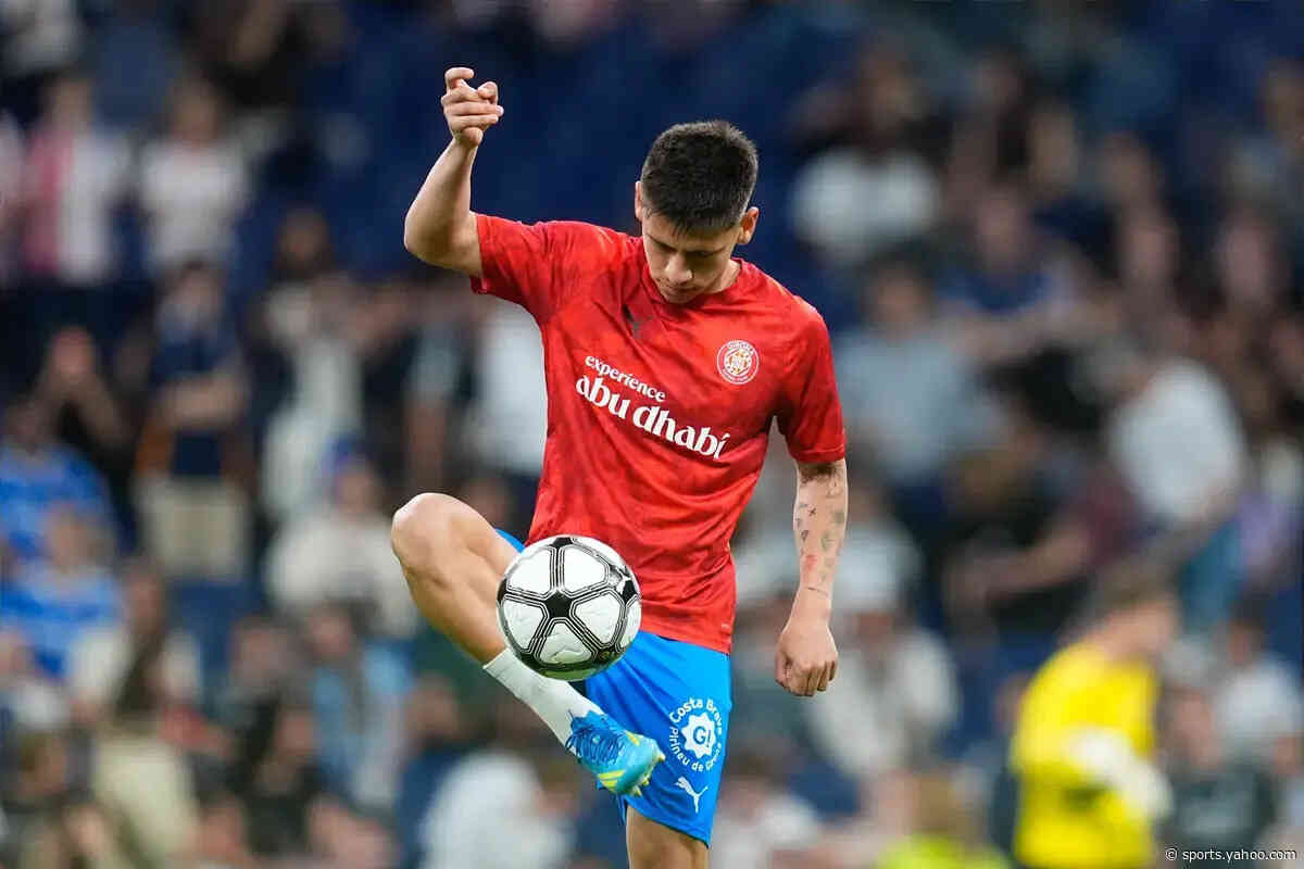 From Argentina: Enzo Maresca to deliver verdict on Claudio Echeverri’s Man City future amid River Plate loan option