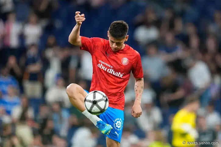 From Argentina: Enzo Maresca to deliver verdict on Claudio Echeverri’s Man City future amid River Plate loan option