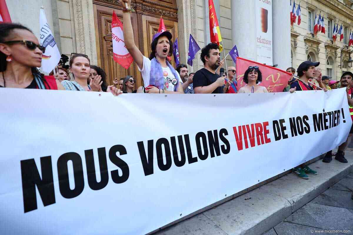 « Ne soyez pas celui qui aura tout détruit » : Emmanuel Macron interpellé par des professionnels du théâtre au festival d’Avignon