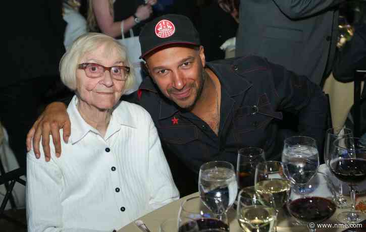 Tom Morello announces passing of mother Mary: “Forever with the Rebels of Light and Song”