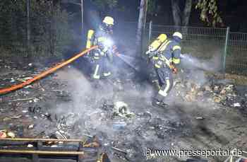 FW-Schermbeck: Brand mehrerer Müllcontainer an der Gesamtschule