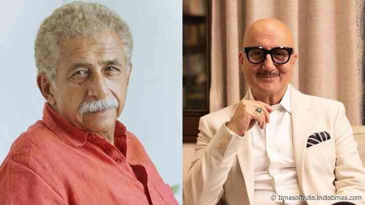 Anupam Kher's response to Naseeruddin calling him a clown goes viral: WATCH VIDEO