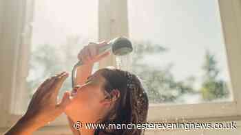 Doctor warns 'do not' take cold showers before bed during UK heatwave