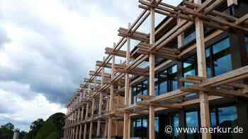 Oberbayerisches Hotel in den Top 5 bei weltweitem Architekturwettbewerb: Besondere Fassade besticht
