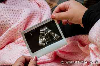 Teen Births Plunge 73% As US Women In Their 40s Overtake Teenagers Having Babies For The First Time