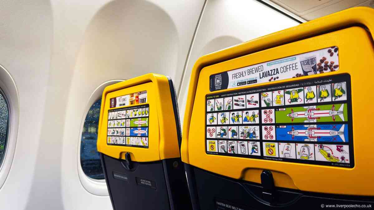 Ryanair issues brutal three-word revenge reply to passenger's 'disgusting' complaint