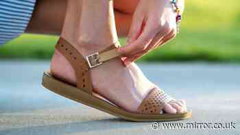 'Check your shoes' warning issued to anyone with diabetes - 'avoid flip flops'
