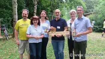 Kümmern sich um weit über 10 Millionen Bienen: Imkerverein Anzing-Poing feiert 130. Jubiläum