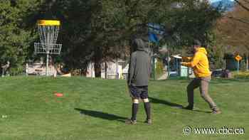 Disc golf players are calling for Vancouver to ‘make it easy to play the game’