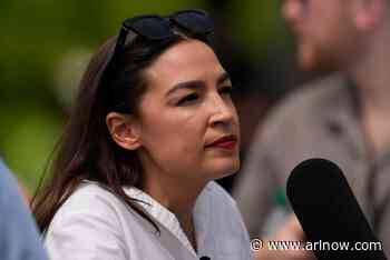 Ocasio-Cortez, Buttigieg top Arlington Democrats’ early presidential straw poll