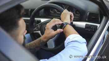 People who wear smartwatches while driving could risk £200 fine