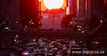 Manhattanhenge casts amazing images as sun sets over New York City