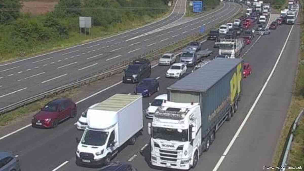 Serious crash shuts M4 in both directions - live updates