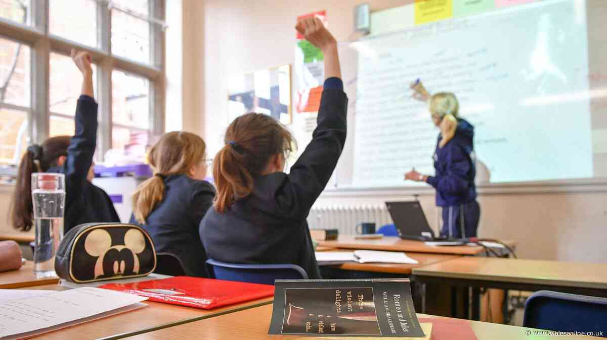 Teacher pay increase deemed 'unaffordable' as unions round on Welsh Government