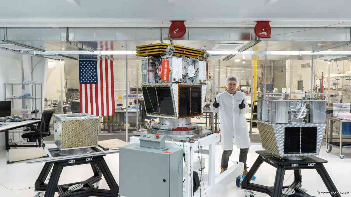 The FCC just gave Reflect Orbital permission to launch its 1st space mirror to orbit. Tens of thousands more could follow