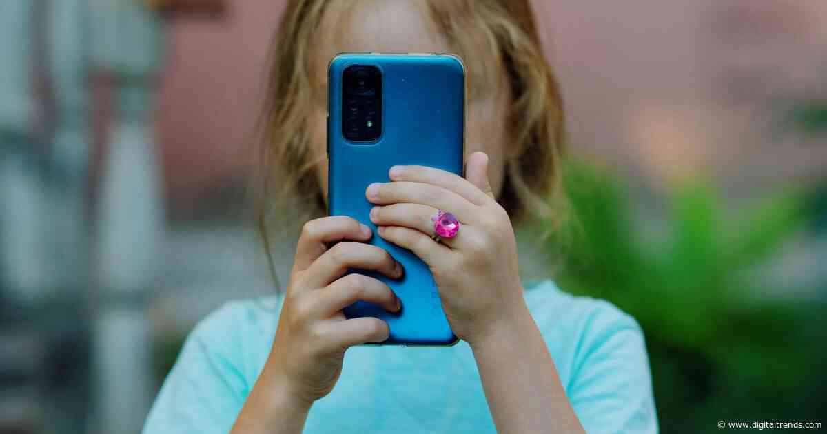 Instagram and WhatsApp lead in sextortion reports, iMessage is weaponized against teenagers: Report