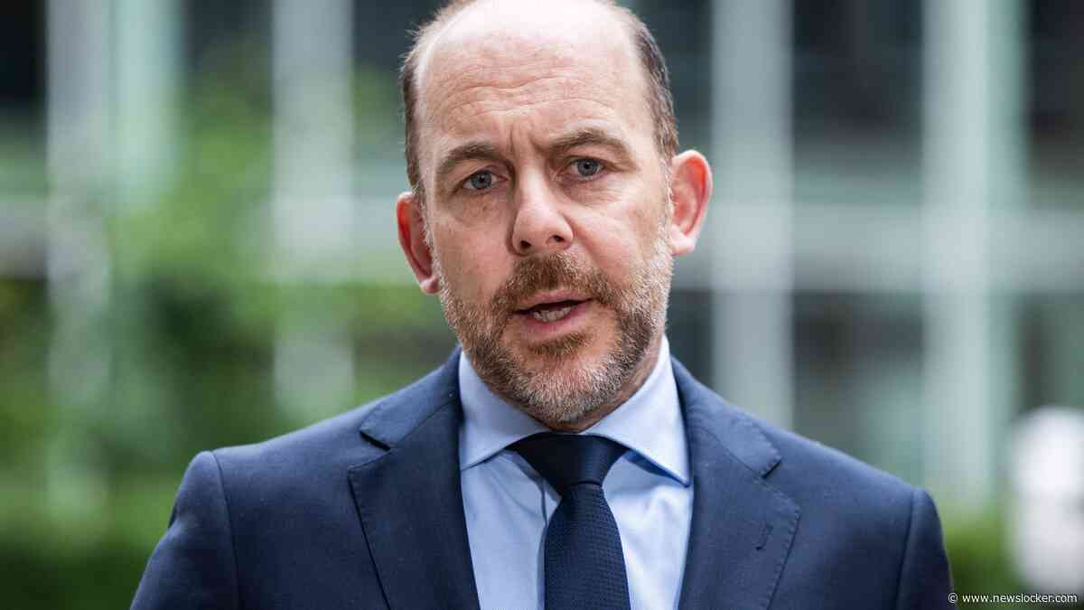 Asielminister grijpt in na agressie Ter Apel: preventief fouilleren en veilige ruimte voor hulp
