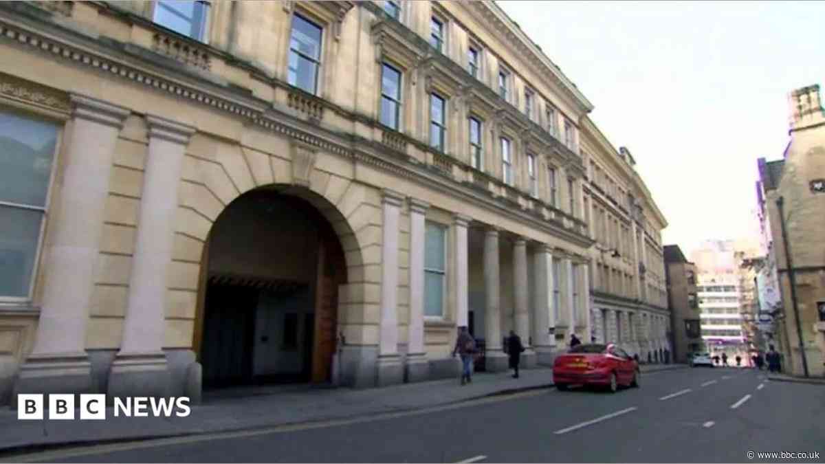 Boy, 16, denies murdering drug dealer in alleyway