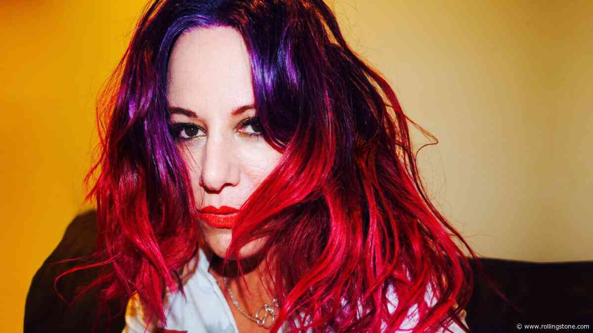 L7 Bassist Jennifer Finch Diagnosed With Brain Cancer
