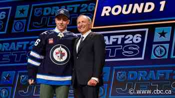 Winnipeg Jets ink 1st-round draft pick Viggo Bjorck to 3-year deal