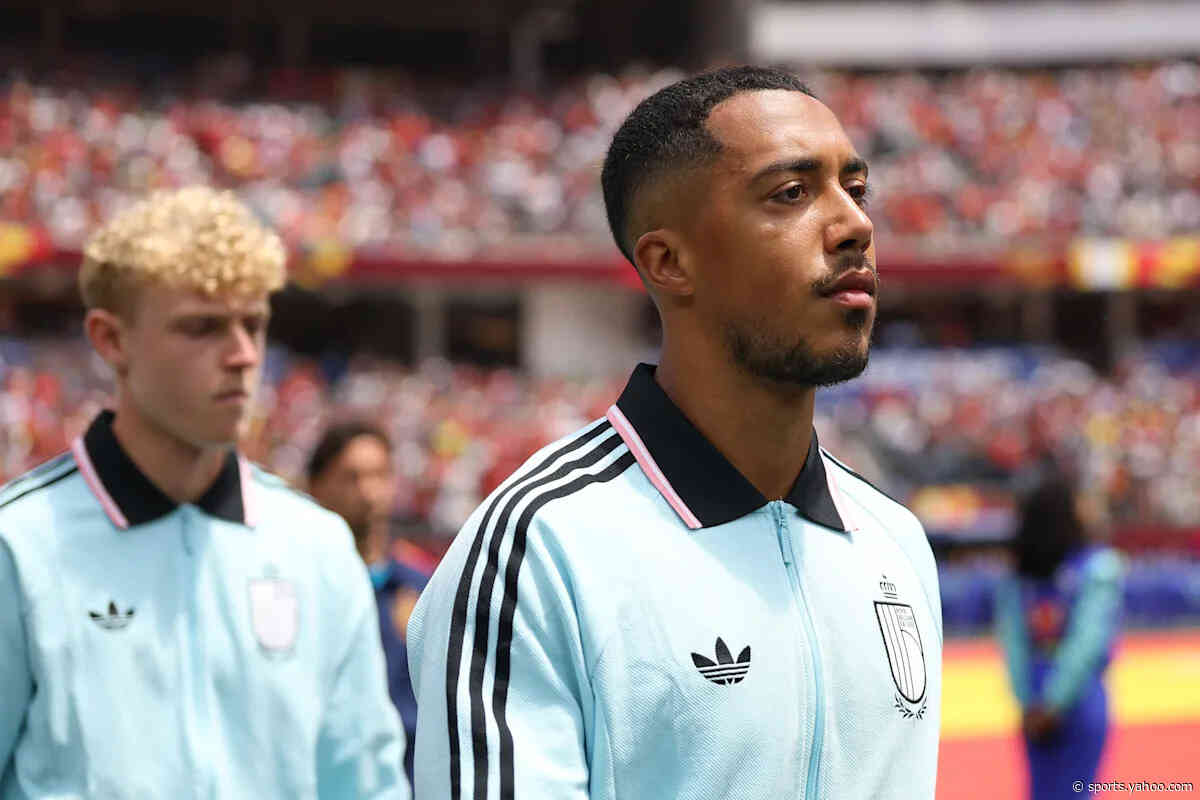 Manchester United Activate The Release Clause Of This Aston Villa Ace: Good Choice For Carrick?