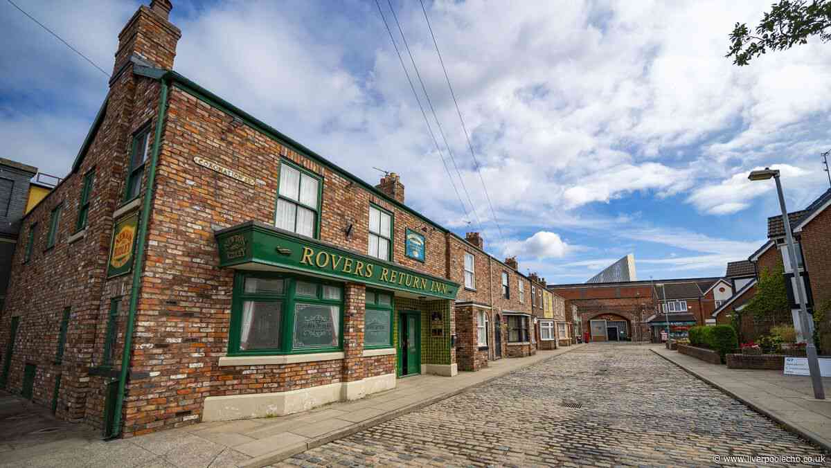 Coronation Street forced to make big last-minute change to episode as fans say same thing